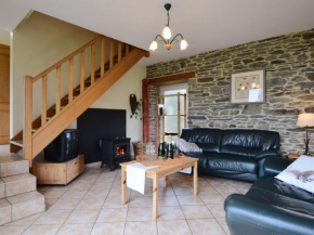 Cottage in Neufmoulin with sea beach